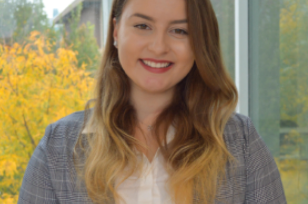 Ehlimana Gutošić (2018 President of the Collegiate Association of Business Scholars and Honors College student)